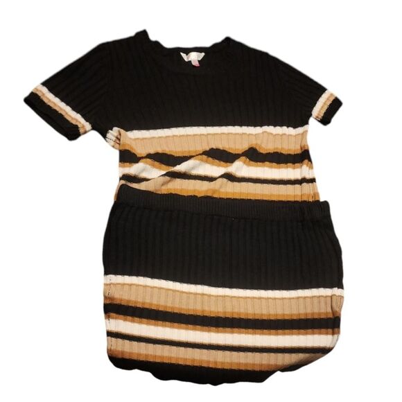 NWOT Sweater Top and Skirt Set - Picture 1 of 11